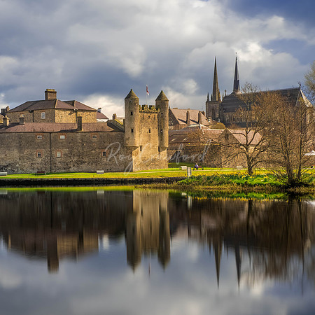 Enniskillen Castle in the sunshine-4