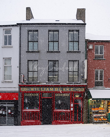 Blakes Bar in the snow  Enniskillen 2021