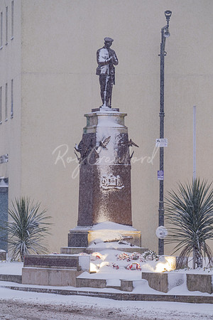 Enniskillen Cenotaph in the snow  2021